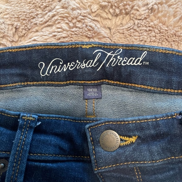 Universal Thread Jeans - Picture 2 of 2